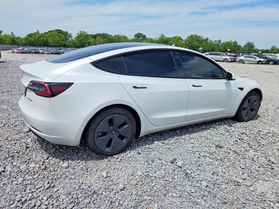 50901036 :رقم المزاد ، 5YJ3E1EB9NF252983 vin ، 2022 Tesla Model 3 مزاد بيع