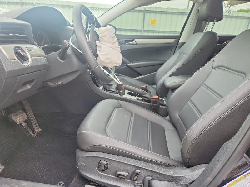 51321856 :رقم المزاد ، 1VWSA7A31MC016734 vin ، 2021 Volkswagen Passat مزاد بيع