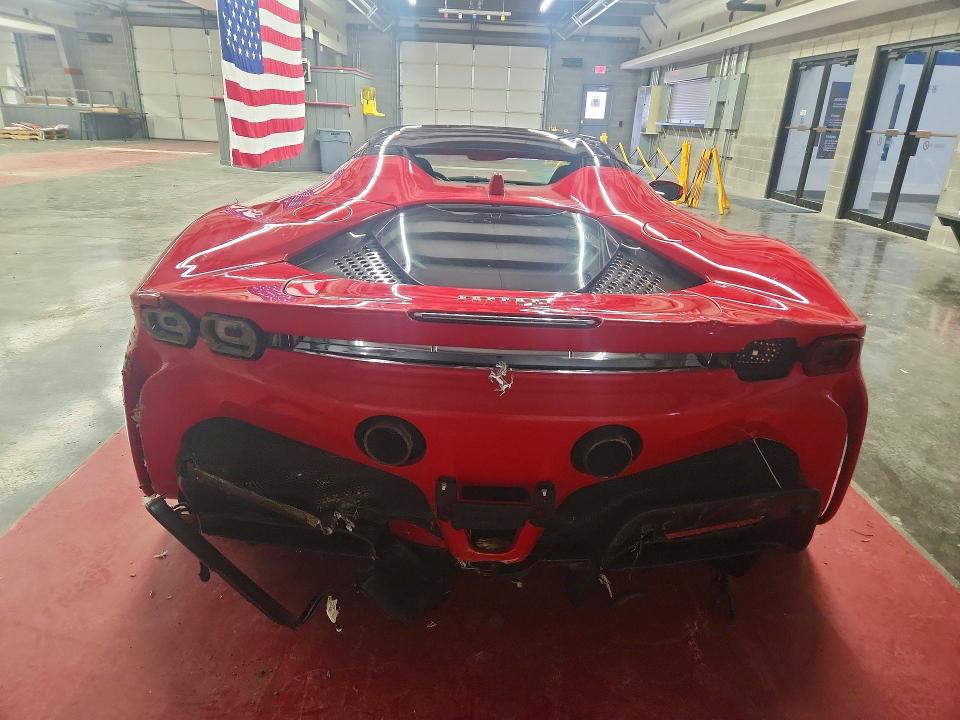 2022 Ferrari Sf 90 Spider მანქანა იყიდება აუქციონზე, vin: ZFF96NMA8N0276702, აუქციონის ნომერი: 49375516