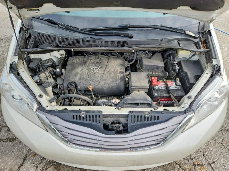 Продаж на аукціоні авто 2017 Toyota Sienna, vin: 5TDYZ3DC3HS821214, номер лоту: 51894356