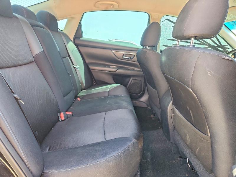 2017 Nissan Altima მანქანა იყიდება აუქციონზე, vin: 1N4AL3AP1HC224693, აუქციონის ნომერი: 49601776