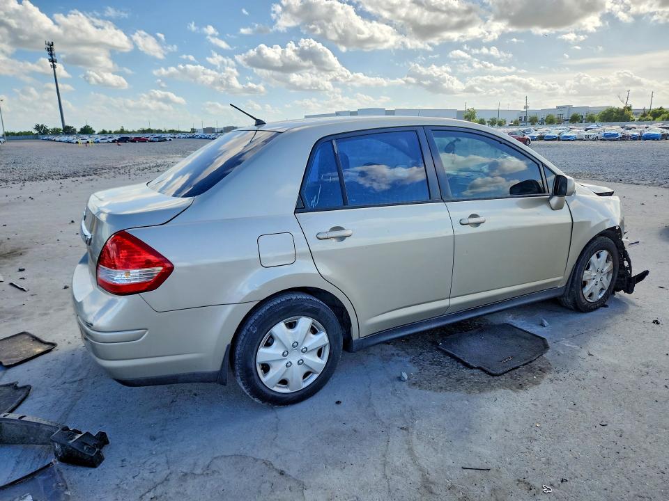 53277446 :رقم المزاد ، 3N1BC11E59L498246 vin ، 2009 Nissan Versa مزاد بيع