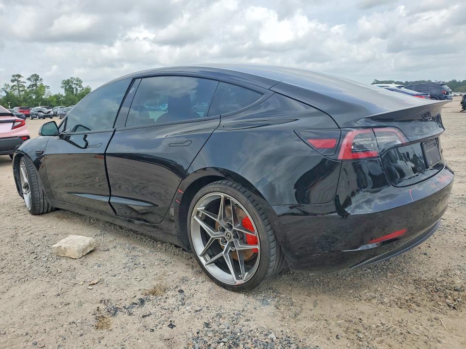 49447386 :رقم المزاد ، 5YJ3E1EC9NF331997 vin ، 2022 Tesla Model 3 مزاد بيع