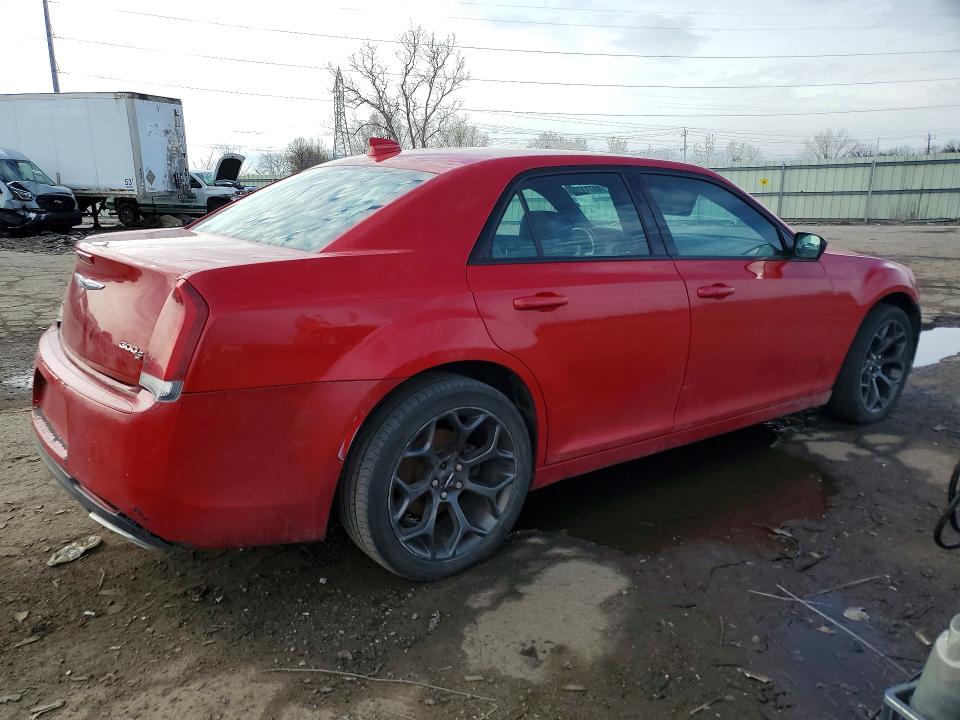 49711186 :رقم المزاد ، 2C3CCAGG0FH923102 vin ، 2015 Chrysler 300 مزاد بيع
