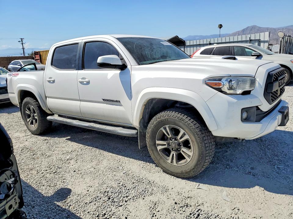 Продаж на аукціоні авто 2018 Toyota Tacoma, vin: 3TMCZ5AN8JM121805, номер лоту: 95738785