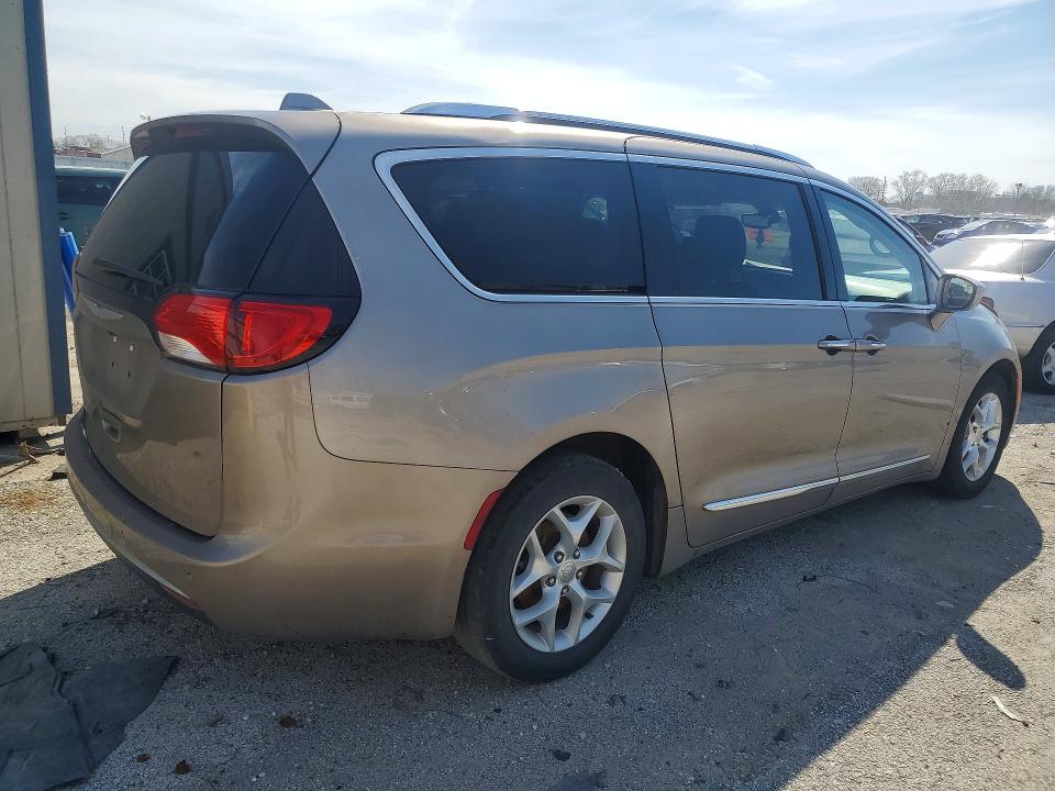 49255926 :رقم المزاد ، 2C4RC1EG3HR614293 vin ، 2017 Chrysler Pacifica مزاد بيع