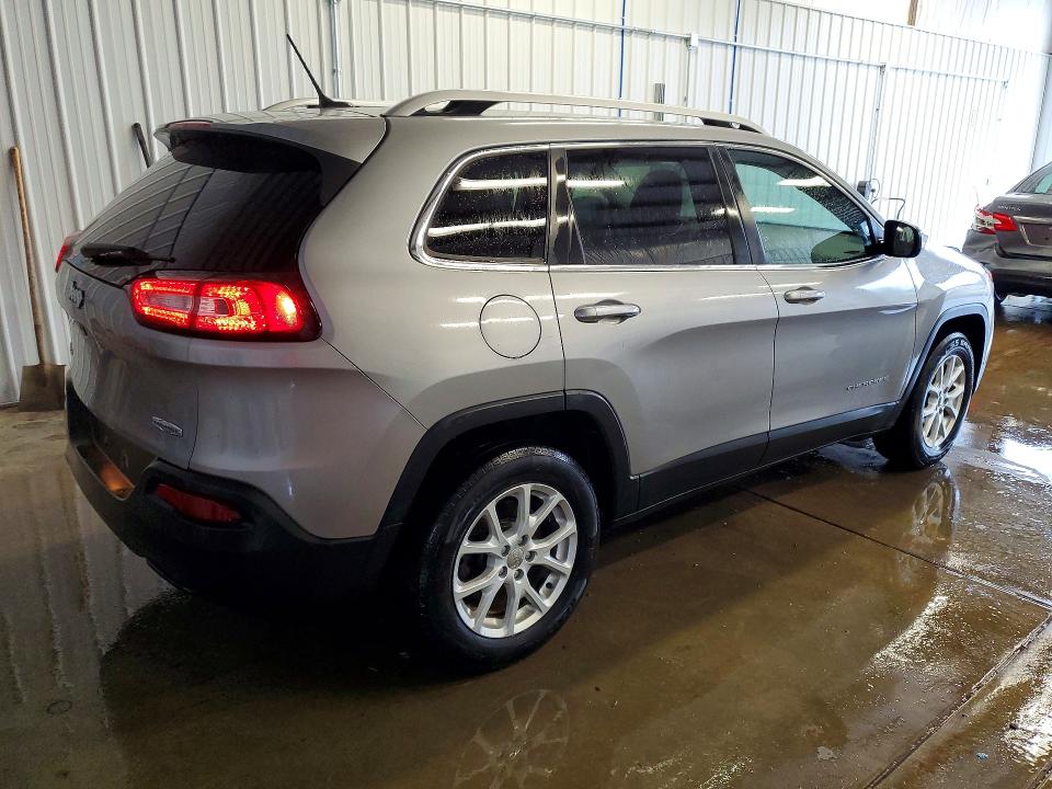 48589836 :رقم المزاد ، 1C4PJMCB2GW286487 vin ، 2016 Jeep Cherokee مزاد بيع