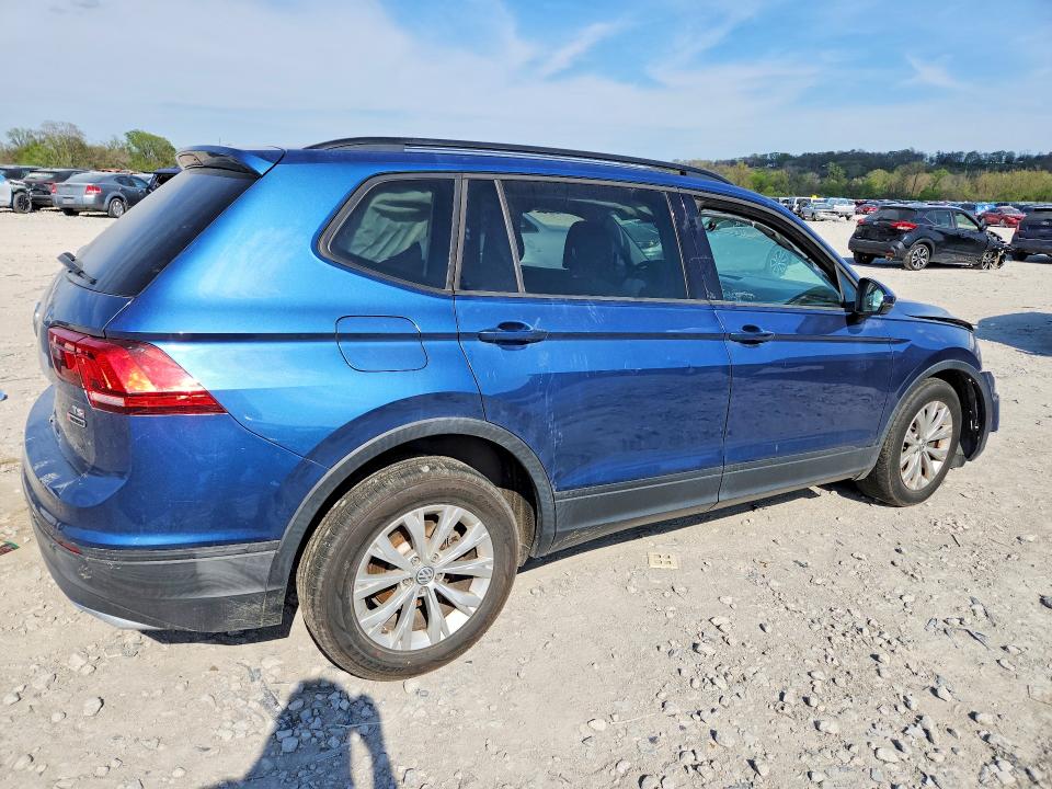 Продажа на аукционе авто 2018 Volkswagen Tiguan, vin: 3VV0B7AX8JM018454, номер лота: 49396126