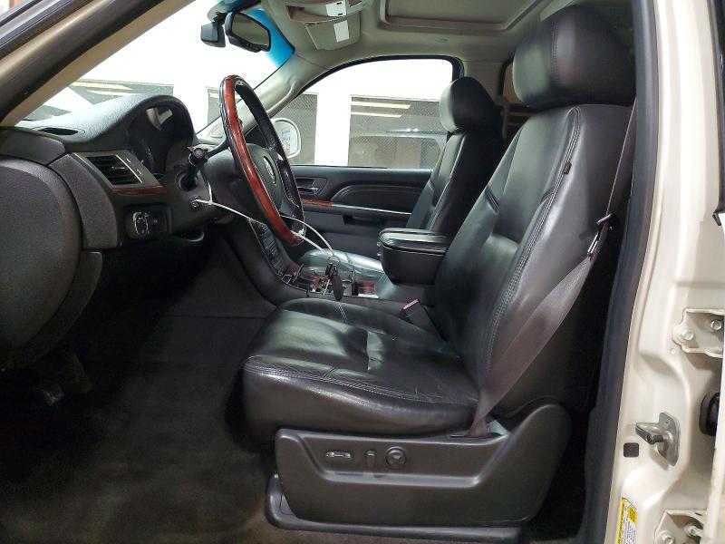 2010 Cadillac Escalade მანქანა იყიდება აუქციონზე, vin: 1GYUKBEF1AR244378, აუქციონის ნომერი: 50424066