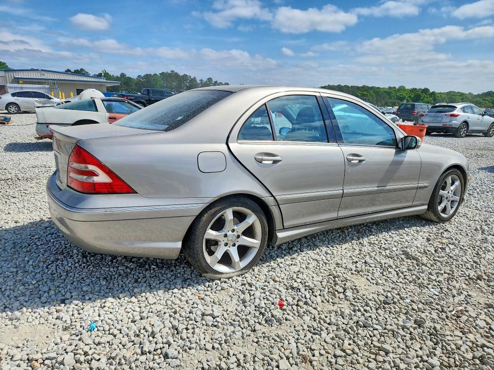 51245146 :رقم المزاد ، WDBRF52H77E023342 vin ، 2007 Mercedes-benz C مزاد بيع