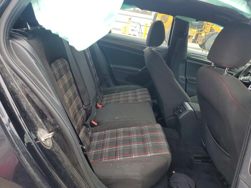 47336106 :رقم المزاد ، 3VW447AU1JM281284 vin ، 2018 Volkswagen Gti مزاد بيع