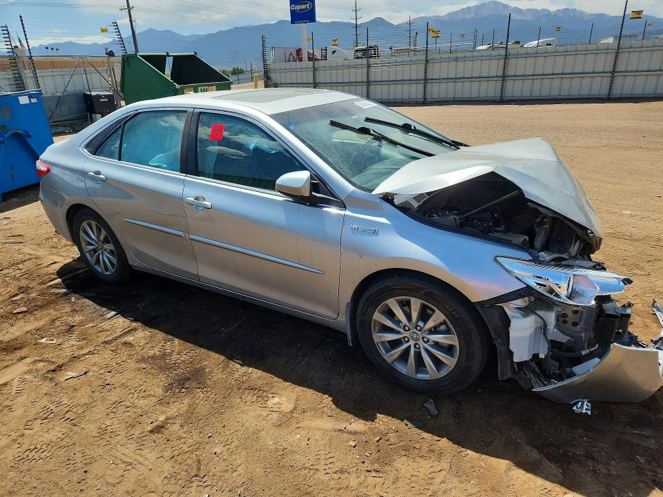 50522226 :رقم المزاد ، 4T1BD1FK7FU151443 vin ، 2015 Toyota Camry Hybrid مزاد بيع