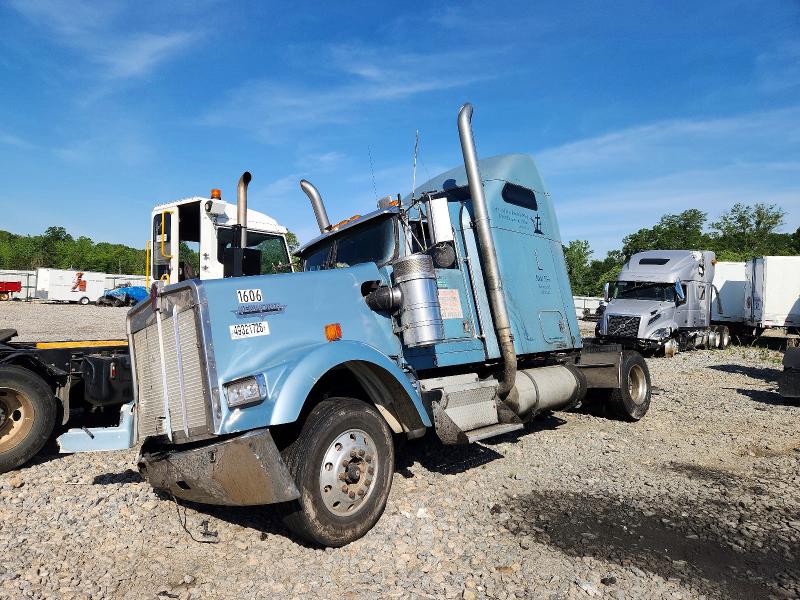 Продаж на аукціоні авто 2004 Kenworth W900, vin: 1XKWDB9X84J052796, номер лоту: 49321726