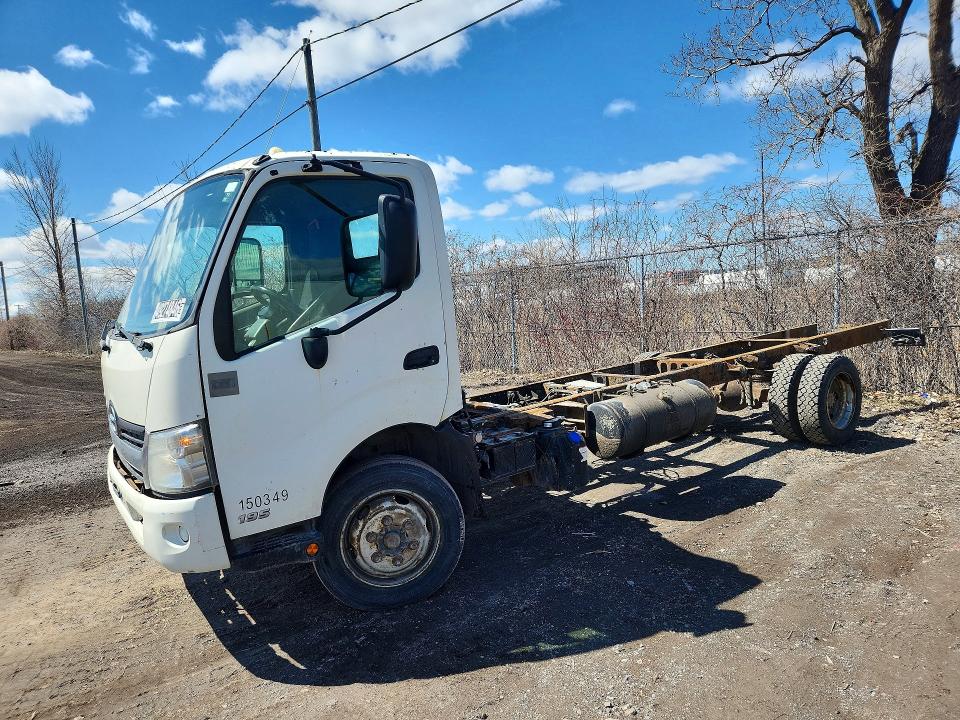 49274846 :رقم المزاد ، 2AYSDM2HXG1001509 vin ، 2016 Hino 195 مزاد بيع