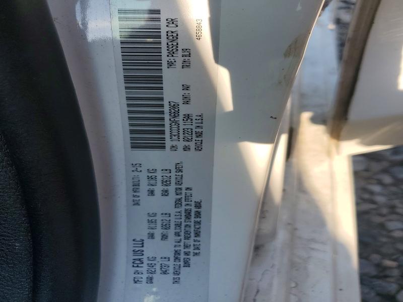 49318516 :رقم المزاد ، 1C3CCCCGXFN662067 vin ، 2015 Chrysler 200 مزاد بيع