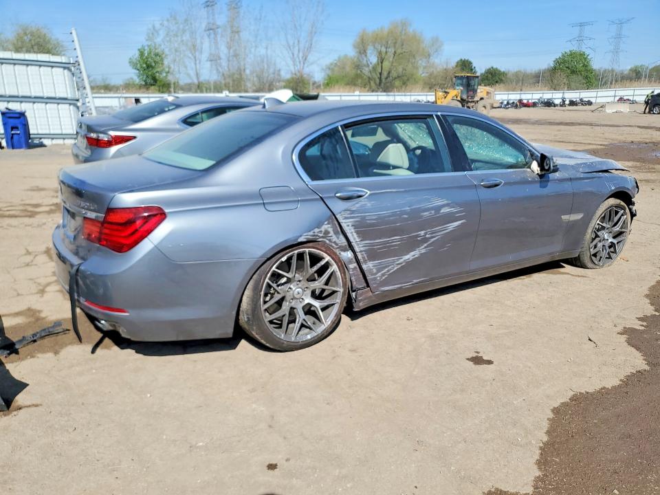 2013 Bmw 750 მანქანა იყიდება აუქციონზე, vin: WBAYF8C53DD140398, აუქციონის ნომერი: 50660726
