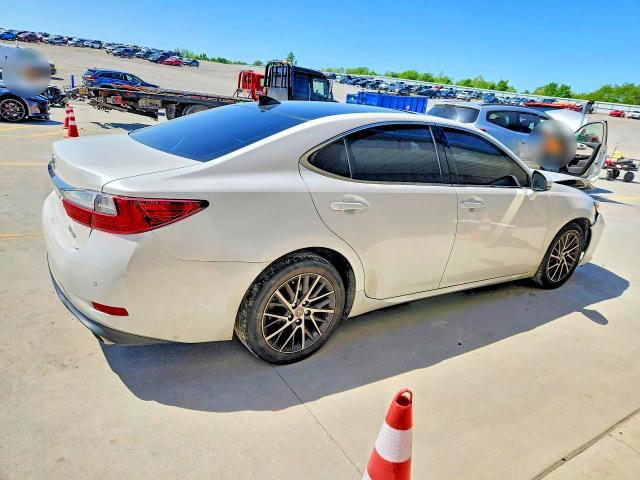 50401856 :رقم المزاد ، 58ABK1GG8JU113107 vin ، 2018 Lexus Es مزاد بيع