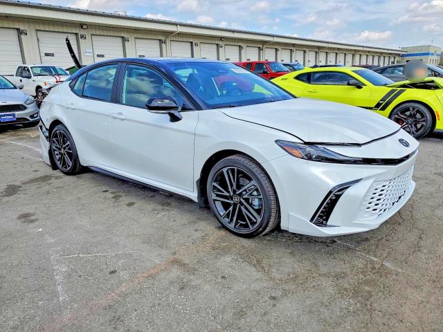 2026 Toyt Camry Hybrid მანქანა იყიდება აუქციონზე, vin: 4T1DAACK8TU285587, აუქციონის ნომერი: 48308146