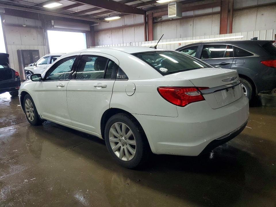 49479846 :رقم المزاد ، 1C3CCBBB5CN172664 vin ، 2012 Chrysler 200 مزاد بيع