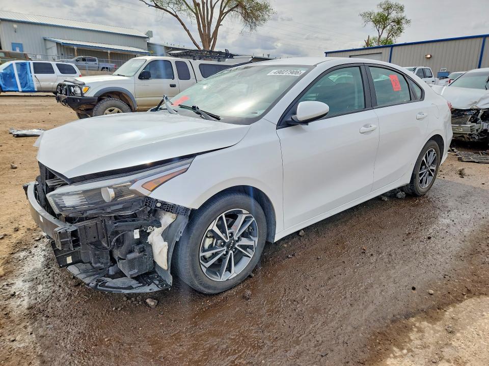 49027906 :رقم المزاد ، 3KPF24AD7NE425369 vin ، 2022 Kia Forte مزاد بيع