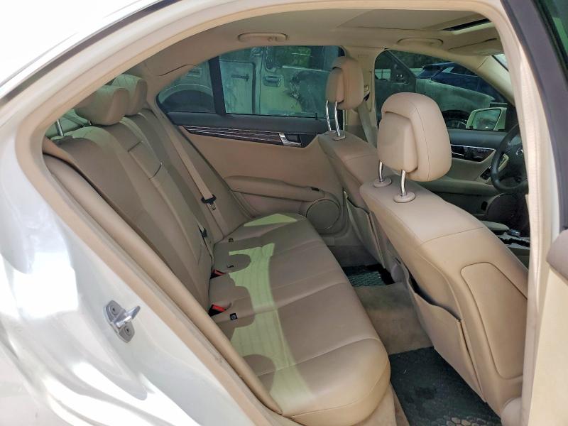 Продажа на аукционе авто 2010 Mercedes-benz C, vin: WDDGF8BB4AF452323, номер лота: 49130326