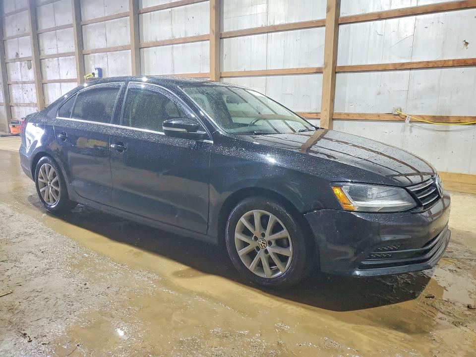 50611396 :رقم المزاد ، 3VWB67AJ6HM342808 vin ، 2017 Volkswagen Jetta مزاد بيع