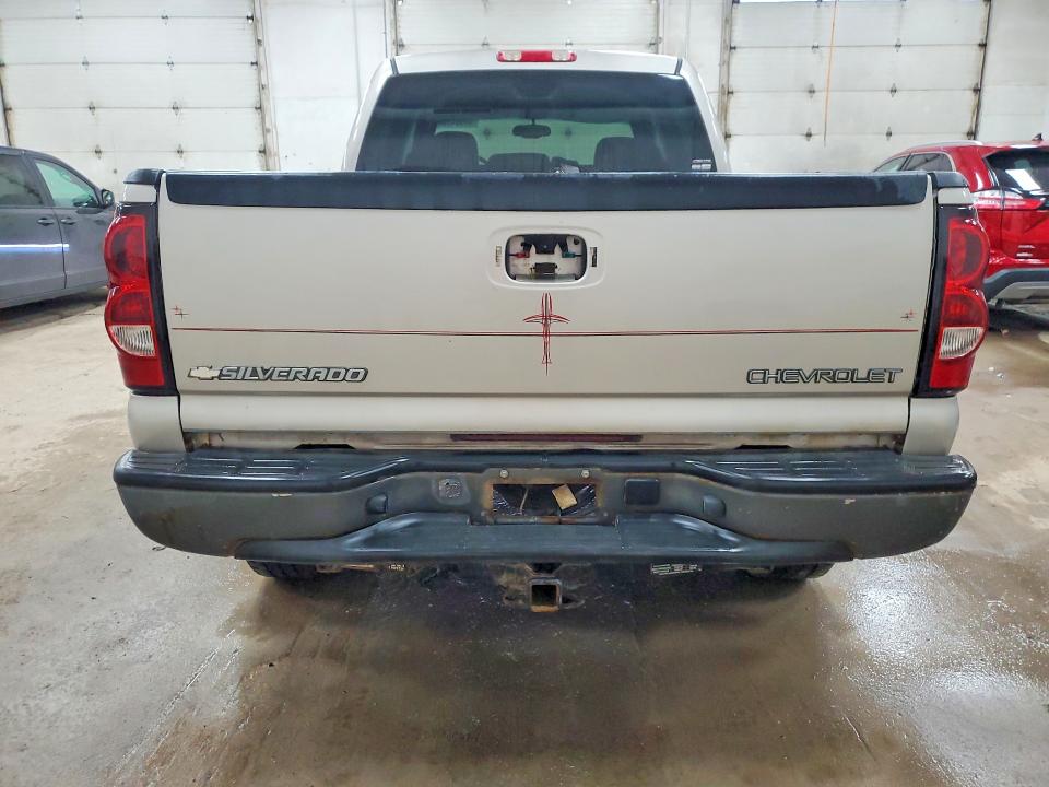 49984296 :رقم المزاد ، 1GCGK13U85F913073 vin ، 2005 Chevrolet Silverado مزاد بيع