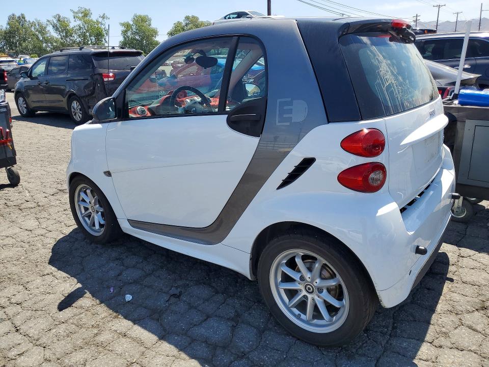 2014 Smart Fortwo მანქანა იყიდება აუქციონზე, vin: WMEEJ9AA9EK786165, აუქციონის ნომერი: 50622266