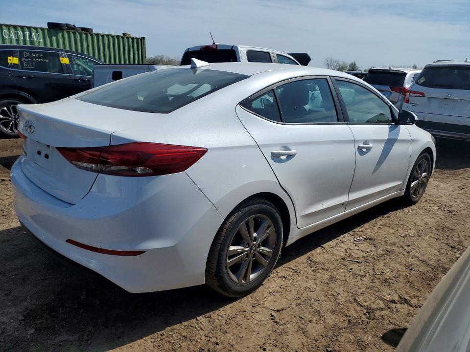 Продажа на аукционе авто 2018 Hyundai Elantra, vin: 5NPD84LF6JH272655, номер лота: 50422466