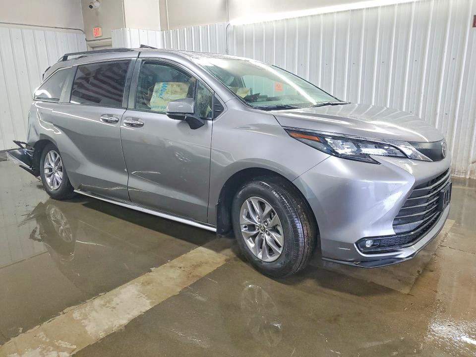 49610296 :رقم المزاد ، 5TDYSKFC1TS248432 vin ، 2026 Toyota Sienna مزاد بيع