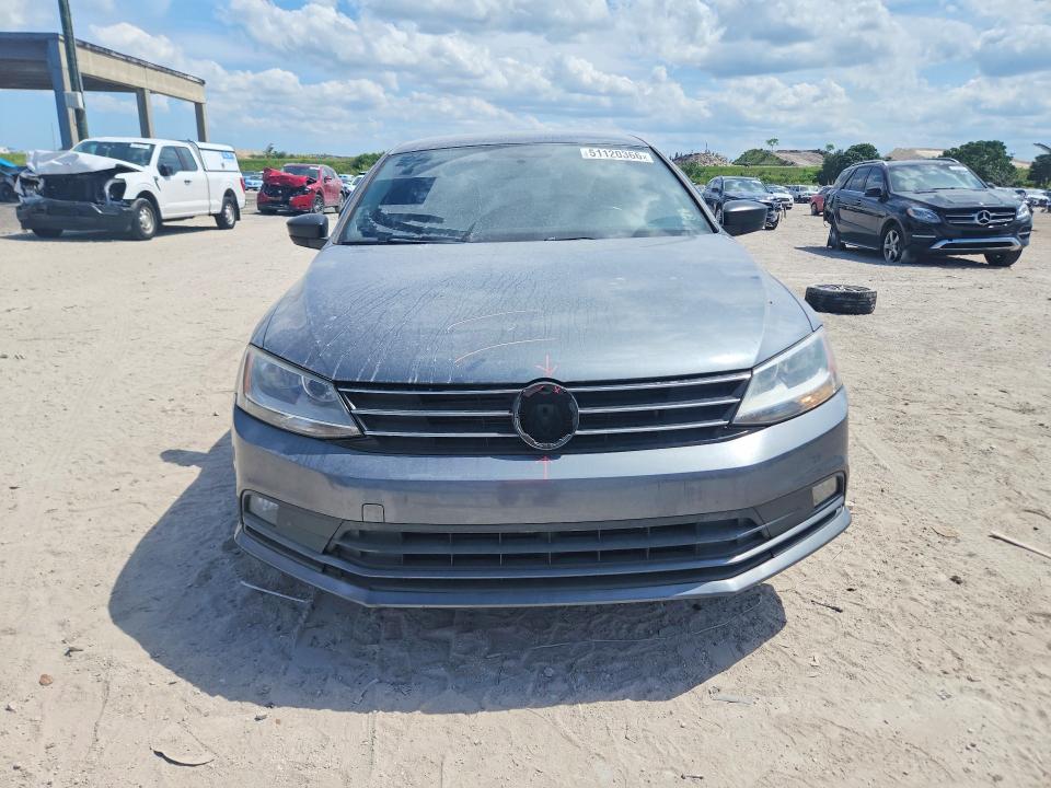 51120366 :رقم المزاد ، 3VWD17AJ7GM326462 vin ، 2016 Volkswagen Jetta مزاد بيع
