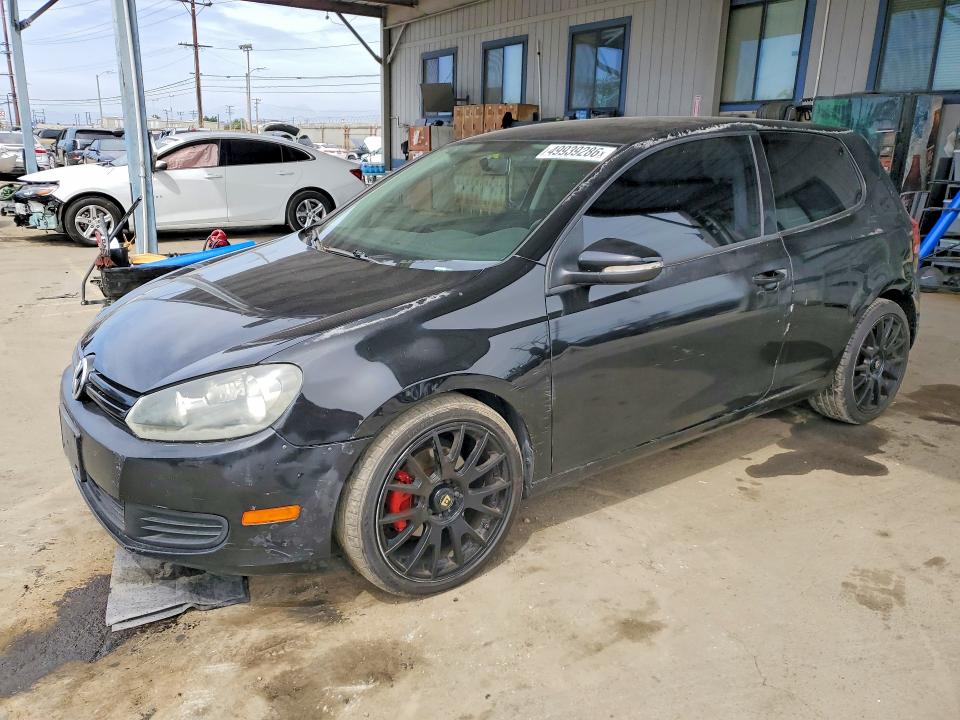 49939286 :رقم المزاد ، WVWBB7AJ7AW304069 vin ، 2010 Volkswagen Golf مزاد بيع