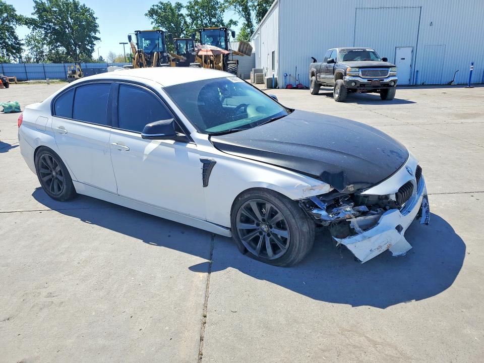 48607016 :رقم المزاد ، WBA3C1C59DF437903 vin ، 2013 Bmw 328 مزاد بيع