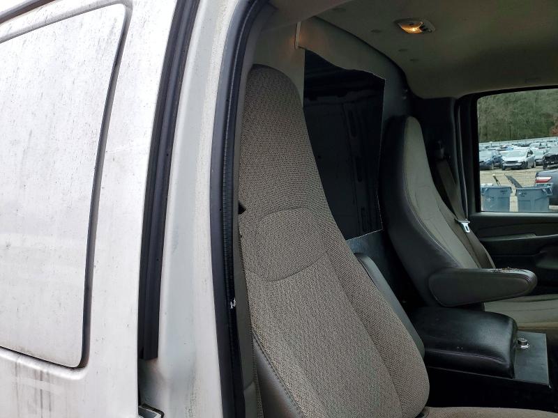 48619926 :رقم المزاد ، 1GCSGAFX5B1119500 vin ، 2011 Chevrolet Express G1500 مزاد بيع
