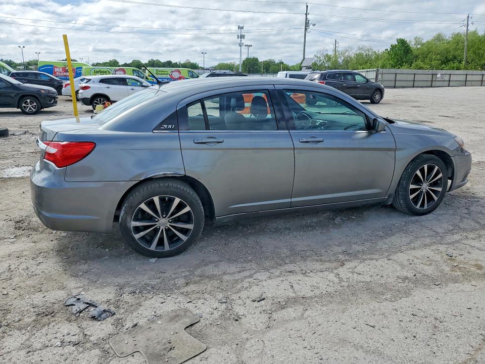 2013 Chrysler 200 მანქანა იყიდება აუქციონზე, vin: 1C3CCBBG3DN745347, აუქციონის ნომერი: 51335186