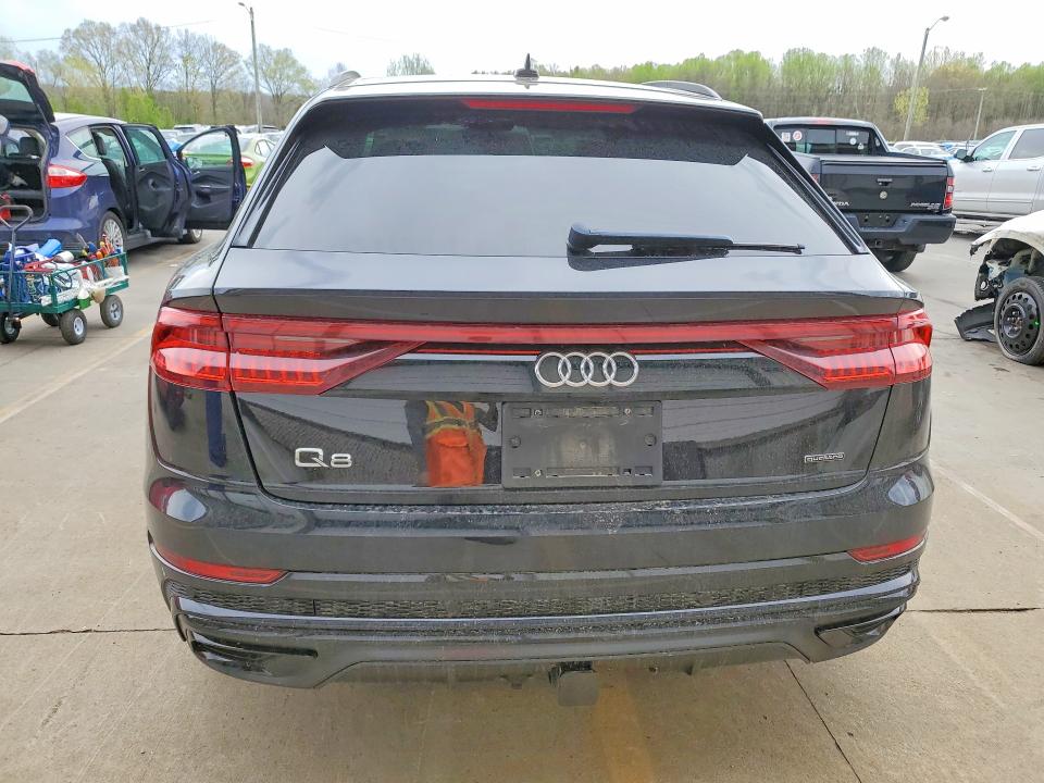 48602646 :رقم المزاد ، WA1FVBF10KD026871 vin ، 2019 Audi Q8 مزاد بيع