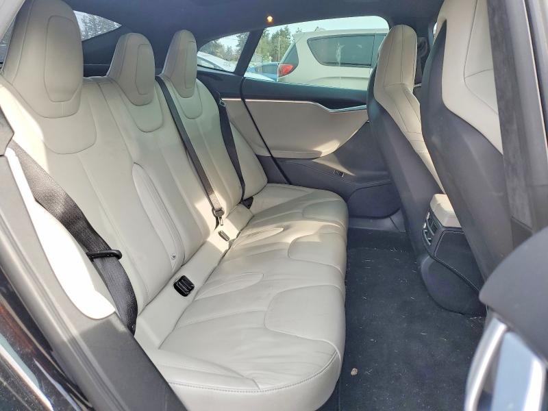 48942676 :رقم المزاد ، 5YJSA1E48GF143670 vin ، 2016 Tesla Model S مزاد بيع