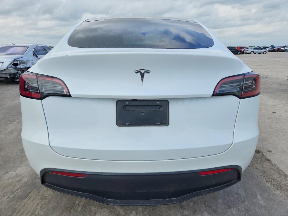 49503216 :رقم المزاد ، 7SAYGDED7RF046475 vin ، 2024 Tesla Model Y مزاد بيع