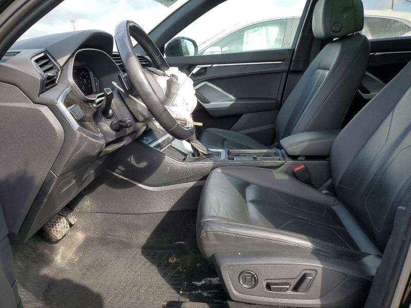 49337966 :رقم المزاد ، WA1DECF39M1007724 vin ، 2021 Audi Q3 مزاد بيع
