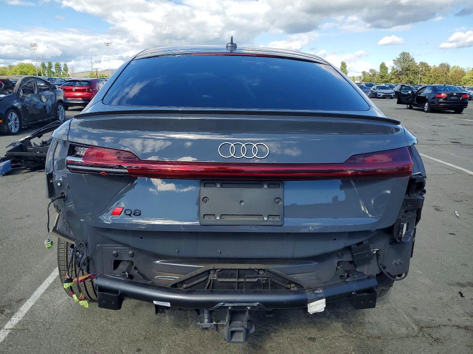 2024 Audi Q8 E-tron მანქანა იყიდება აუქციონზე, vin: WA1CAAGE6RB035171, აუქციონის ნომერი: 49744076