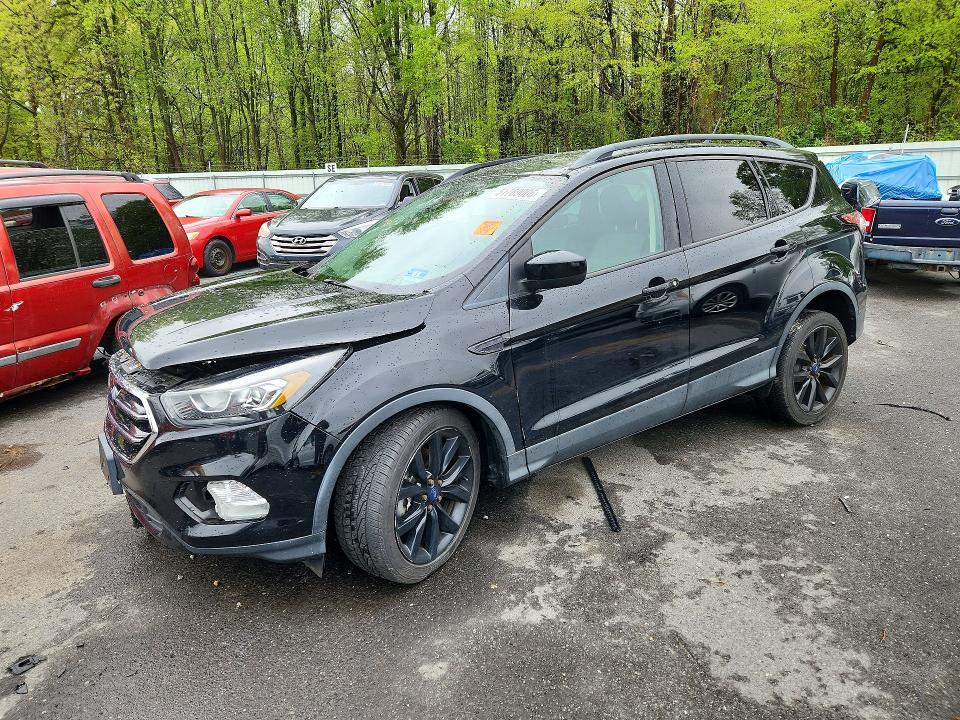 2018 Ford Escape მანქანა იყიდება აუქციონზე, vin: 1FMCU9GD2JUB34450, აუქციონის ნომერი: 51769006