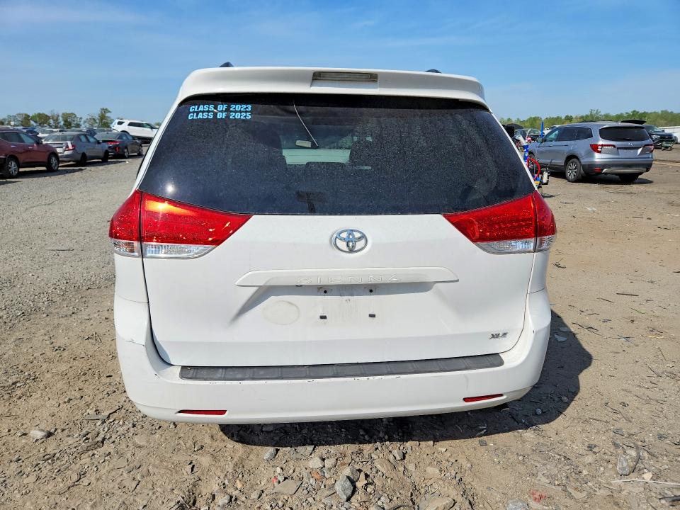 Aukcja sprzedaży 2014 Toyota Sienna, vin: 5TDYK3DC9ES490056, numer aukcji: 50220056