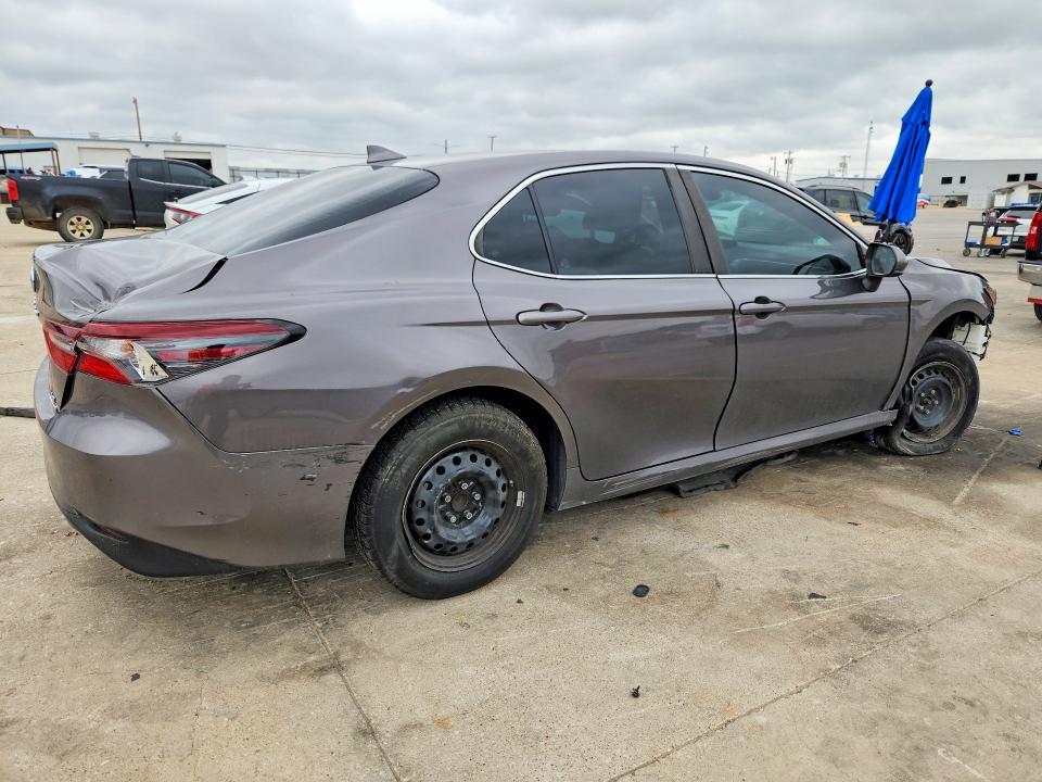 Aukcja sprzedaży 2022 Toyota Camry, vin: 4T1C31AK6NU599864, numer aukcji: 51777246