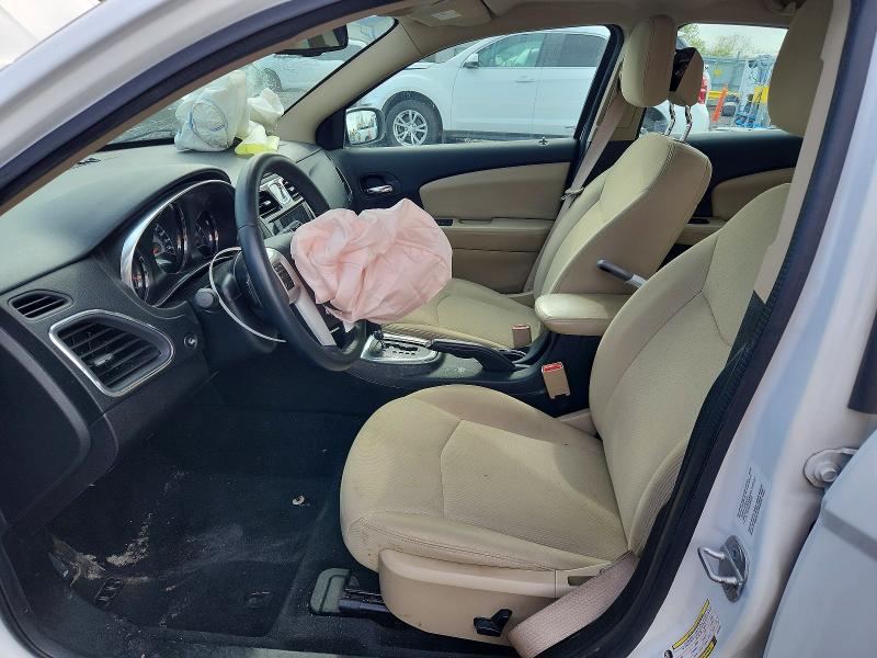 50439406 :رقم المزاد ، 1C3CCBCG1EN134586 vin ، 2014 Chrysler 200 مزاد بيع