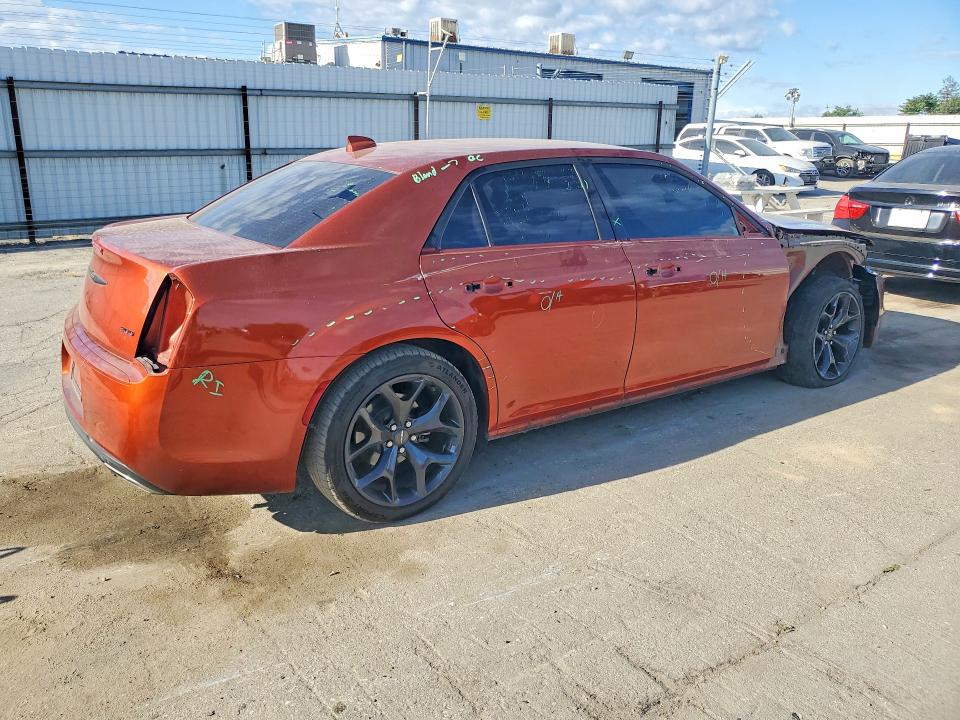 49016686 :رقم المزاد ، 2C3CCAAGXMH609365 vin ، 2021 Chrysler 300 مزاد بيع