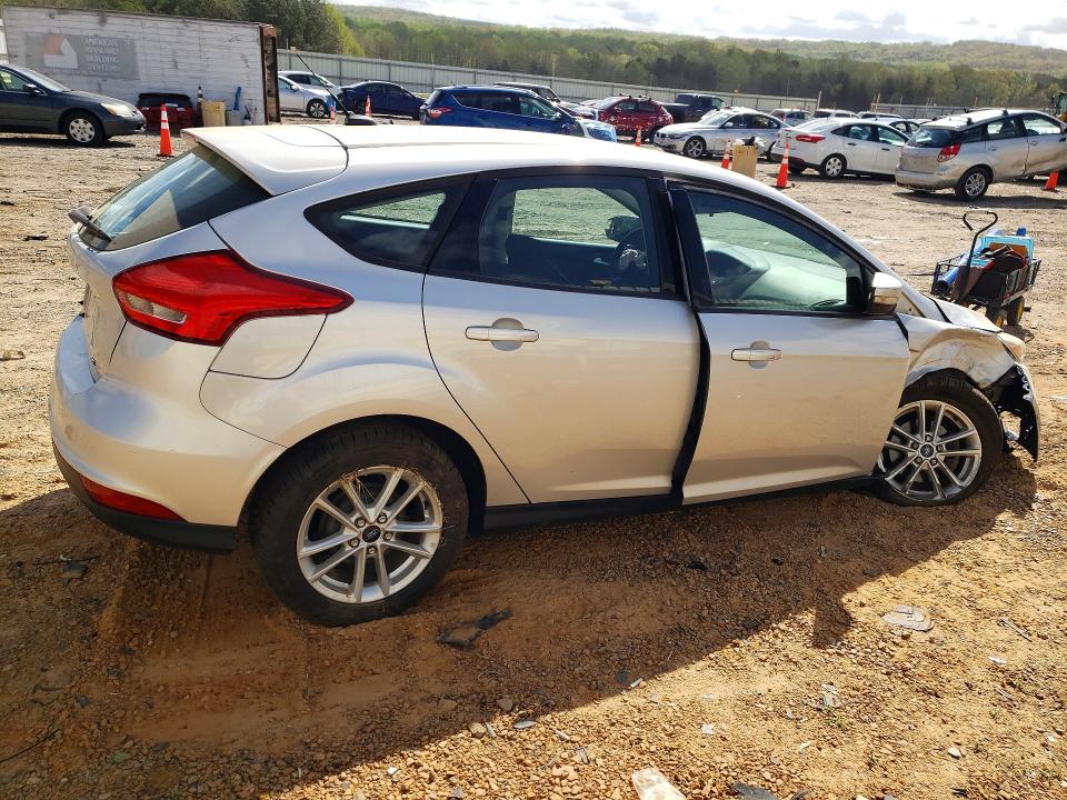 48624516 :رقم المزاد ، 1FADP3K24FL282329 vin ، 2015 Ford Focus مزاد بيع