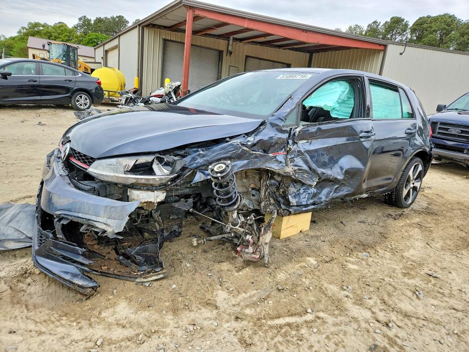 51085716 :رقم المزاد ، 3VW447AU6JM273133 vin ، 2018 Volkswagen Gti مزاد بيع