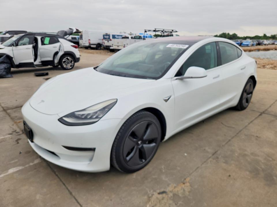 48793256 :رقم المزاد ، 5YJ3E1EA5JF161808 vin ، 2018 Tesla Model 3 مزاد بيع