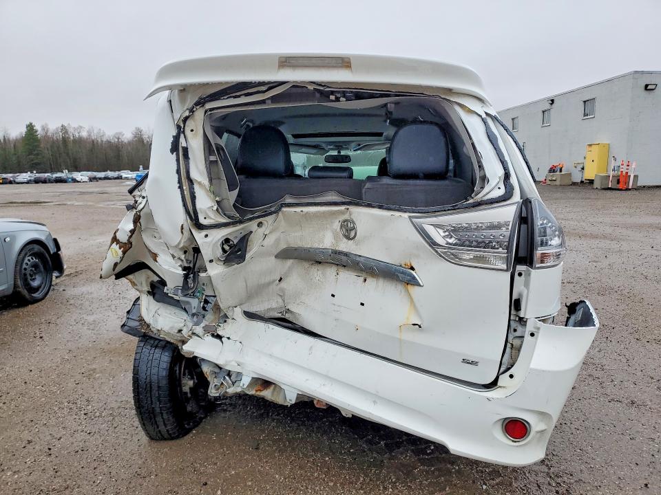 Продажа на аукционе авто 2014 Toyota Sienna, vin: 5TDXK3DC4ES476965, номер лота: 47721706