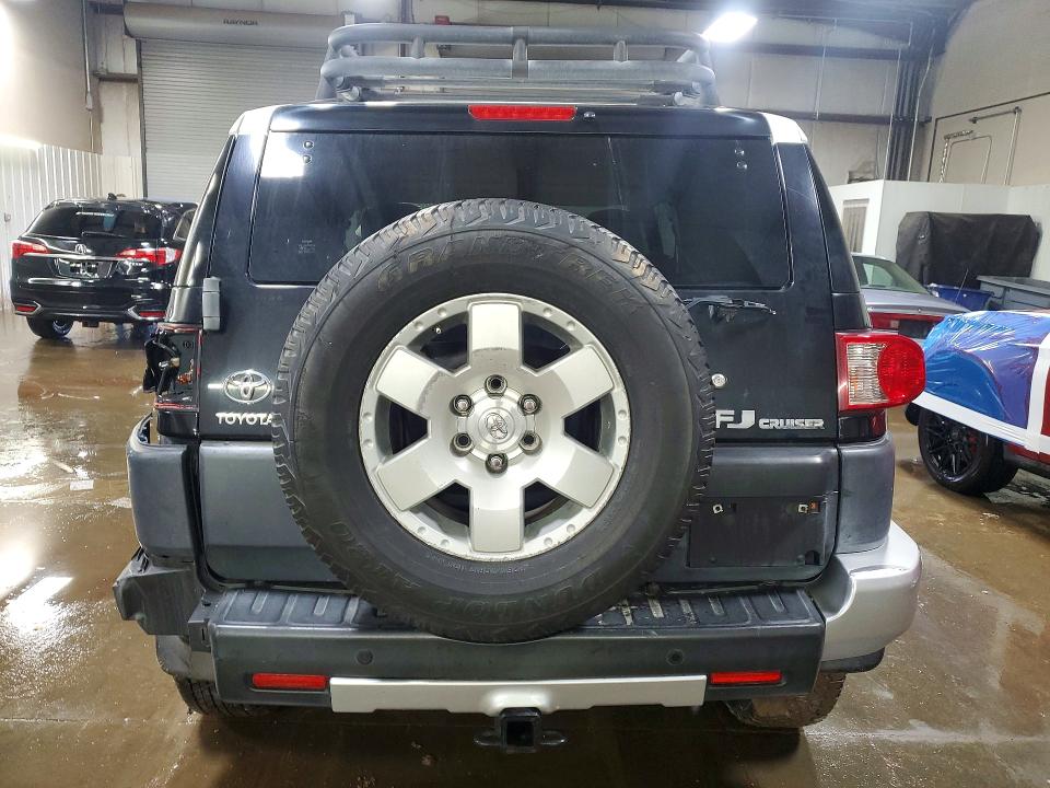 48325796 :رقم المزاد ، JTEBU11F38K049663 vin ، 2008 Toyota Fj Cruiser مزاد بيع